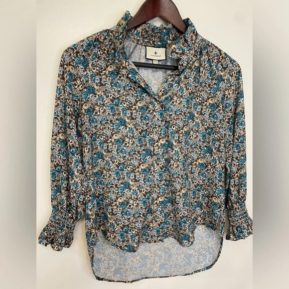 NWOT Tuckernuck|| Robin's Egg Floral Schuyler Blouse, Fits up to a small - Picture 4 of 8